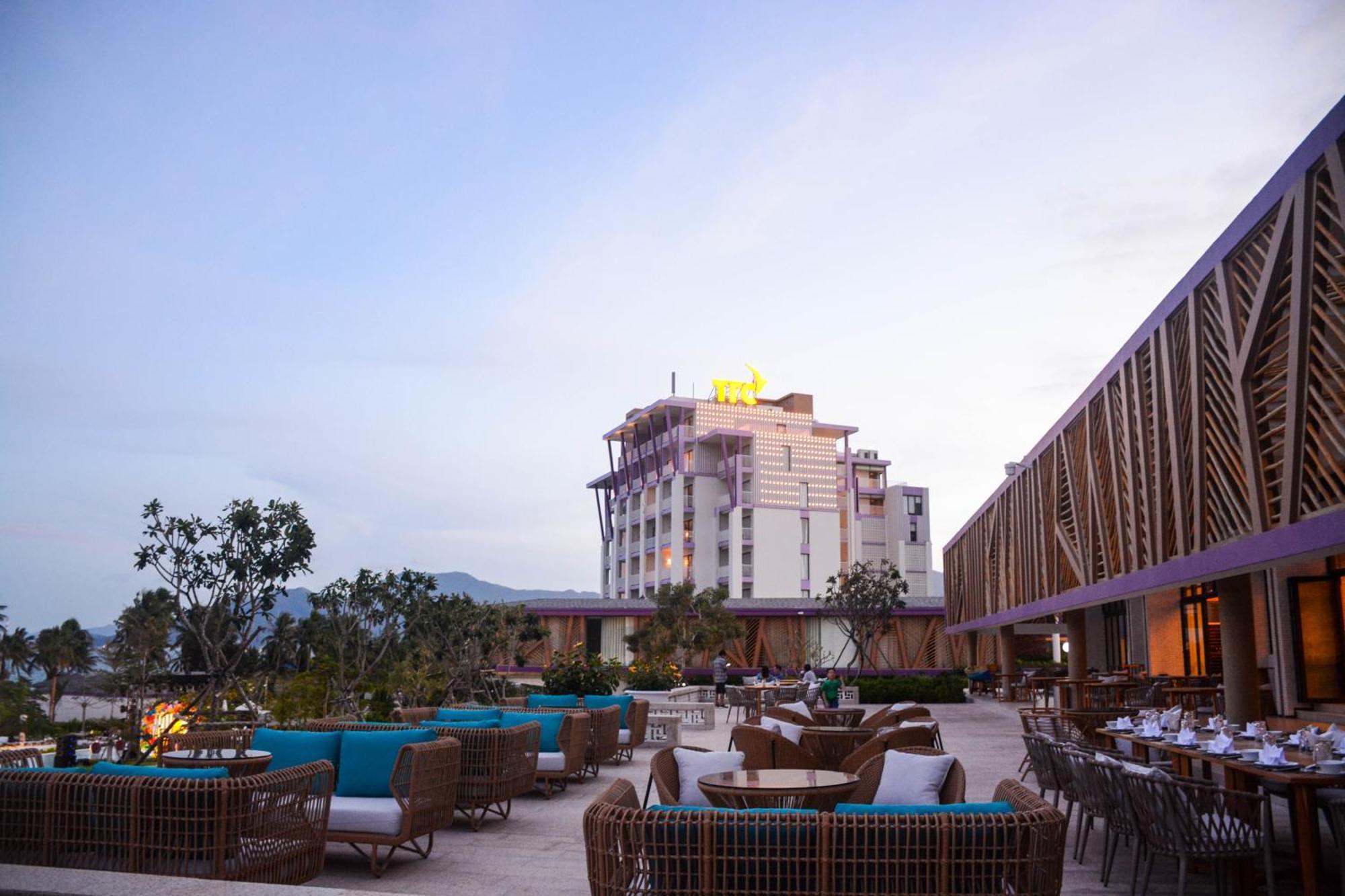 Ttc Van Phong Bay Resort - Himalaya Sauna & Steam Retreat Included Ninh Hoa Bagian luar foto