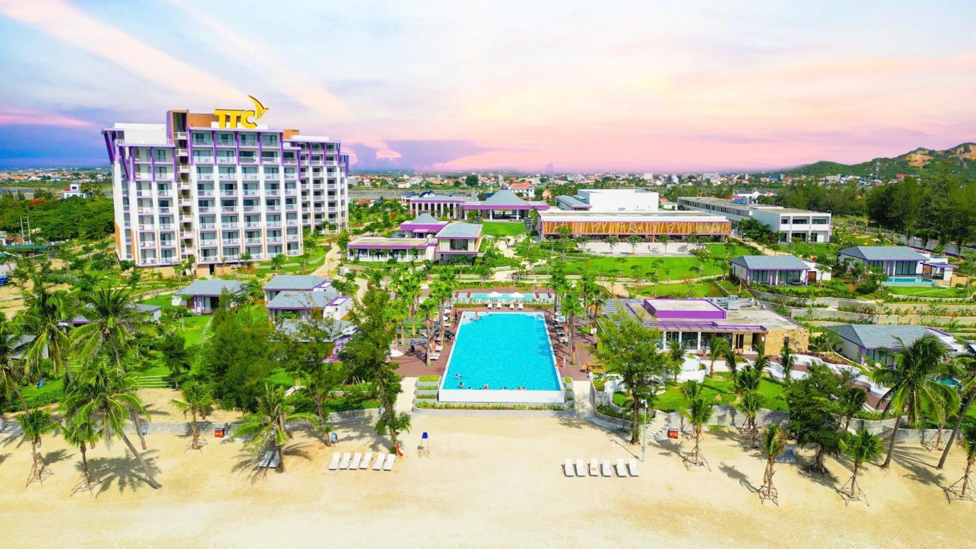 Ttc Van Phong Bay Resort - Himalaya Sauna & Steam Retreat Included Ninh Hoa Bagian luar foto